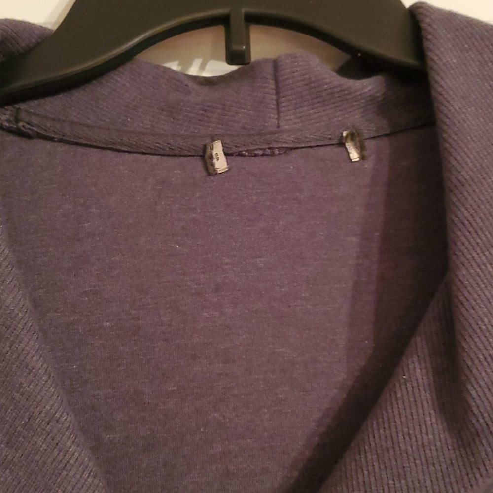 Banana Republic Pull-Over - Picture 2 of 3